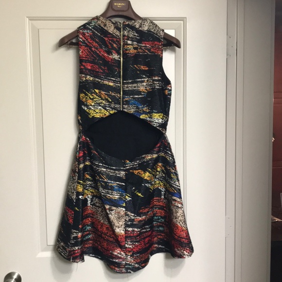 Contemporary dress by Hunter Bell of New York - Picture 2 of 2